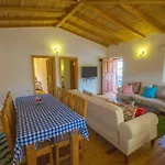 Villa Havuzu Korunakli Jakuzili
