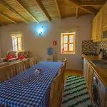 Havuzu Korunakli Jakuzili Villa